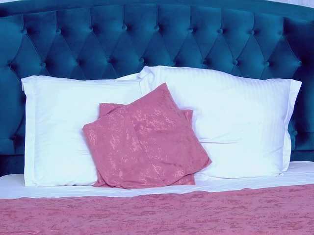 EmmaXXXQueen live cam on BongaCams