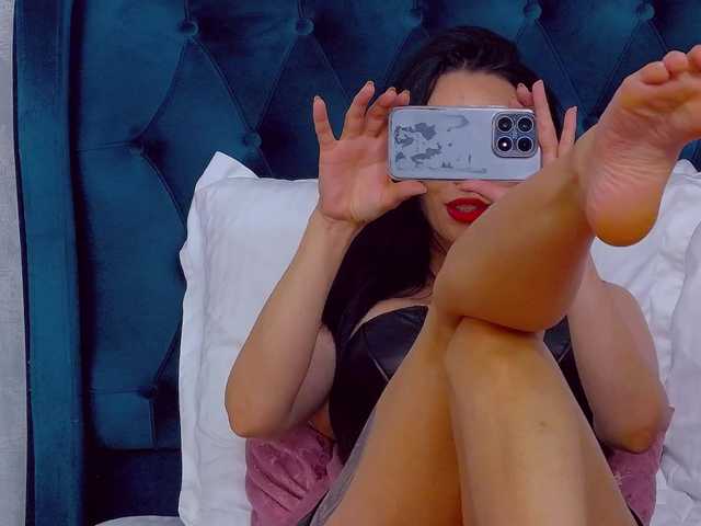 EmmaXXXQueen live cam on BongaCams