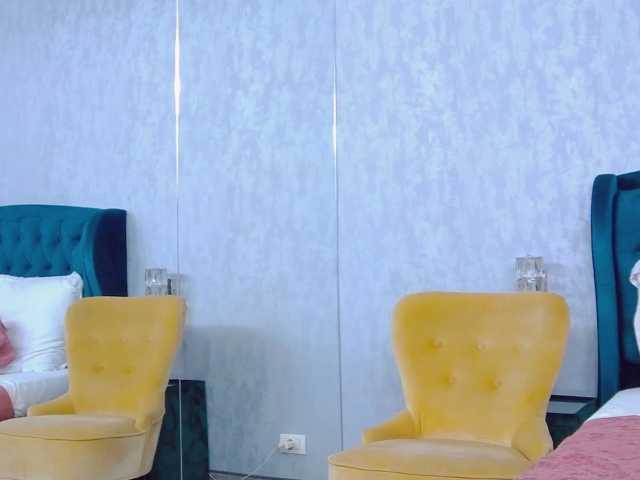 EmmaXXXQueen, en directo ahora en BongaCams