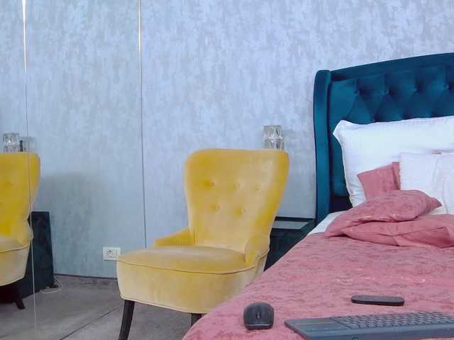 EmmaXXXQueen live cam preview
