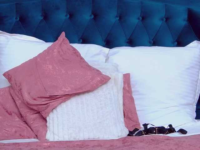 EmmaXXXQueen live cam on BongaCams