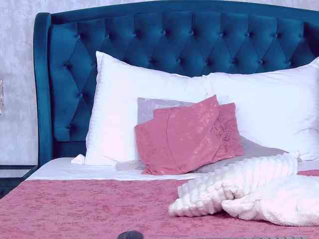 EmmaXXXQueen webcam