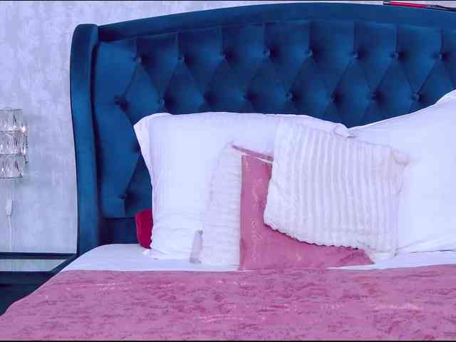 EmmaXXXQueen webcam