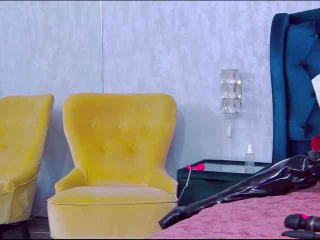 EmmaXXXQueen webcam