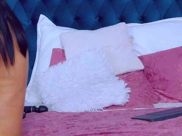 EmmaXXXQueen webcam