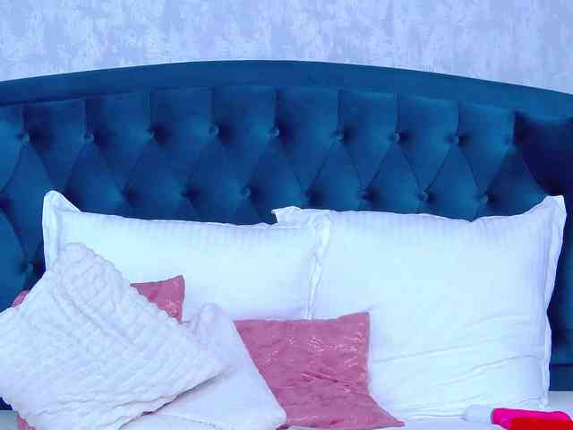 EmmaXXXQueen webcam
