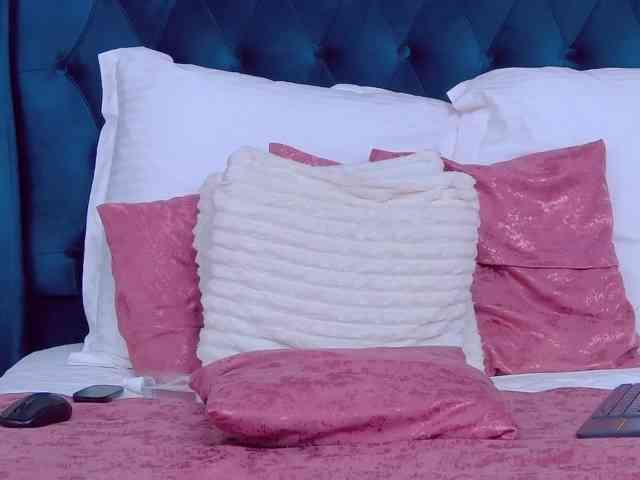 EmmaXXXQueen webcam