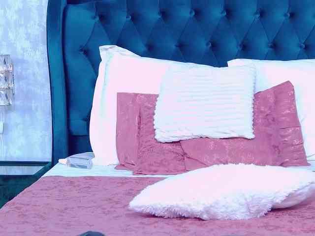 EmmaXXXQueen webcam