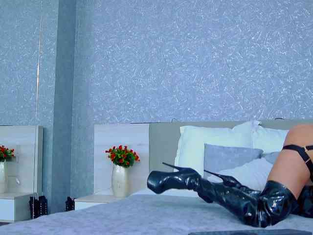 EmmaXXXQueen webcam