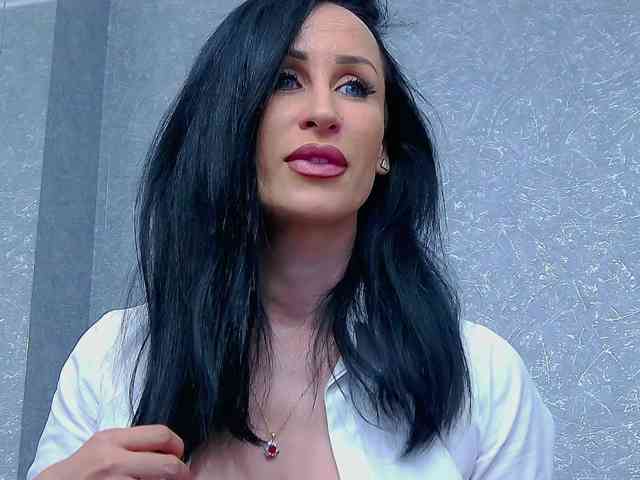 EmmaXXXQueen
