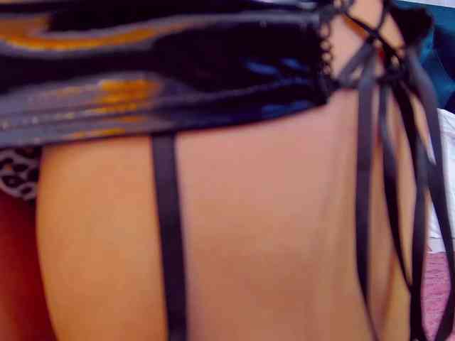 EmmaXXXQueen webcam