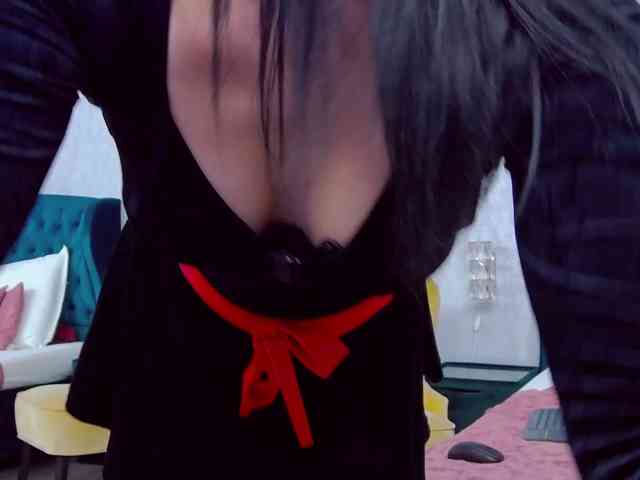 EmmaXXXQueen webcam