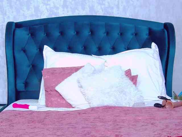 EmmaXXXQueen Sex Cam Show