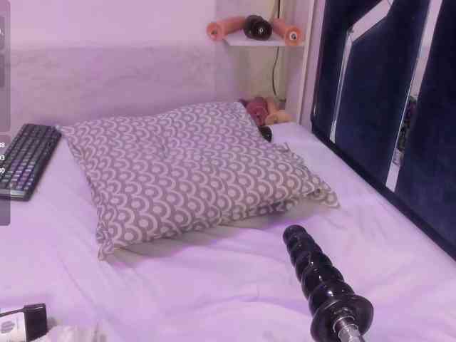 Veronica-Ryan webcam