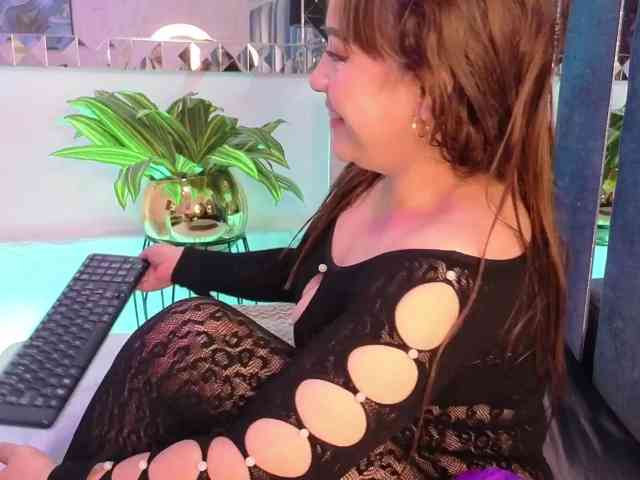 Veronica-Ryan webcam