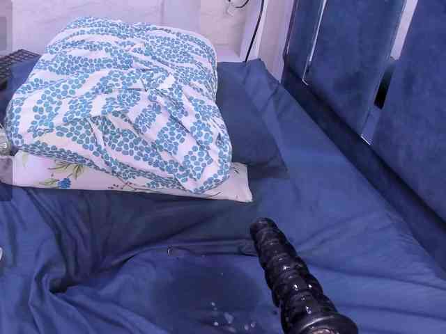 Veronica-Ryan webcam