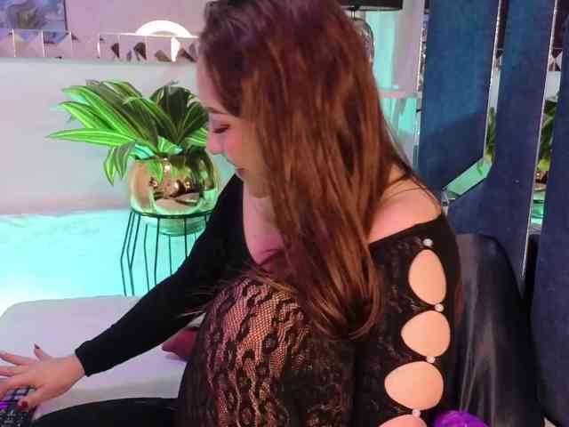 Veronica-Ryan webcam