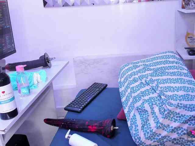 Veronica-Ryan webcam
