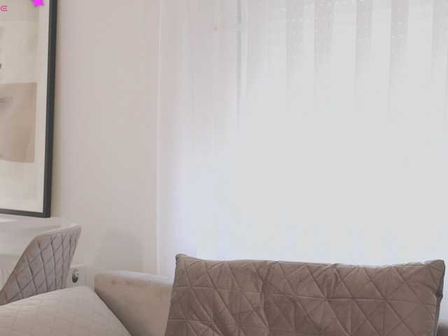 LikaBerry's BongaCams show and profile