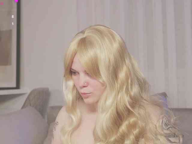 Model: LikaBerry