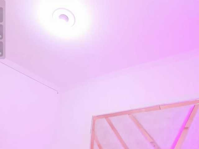 MarianaaSantos live cam preview