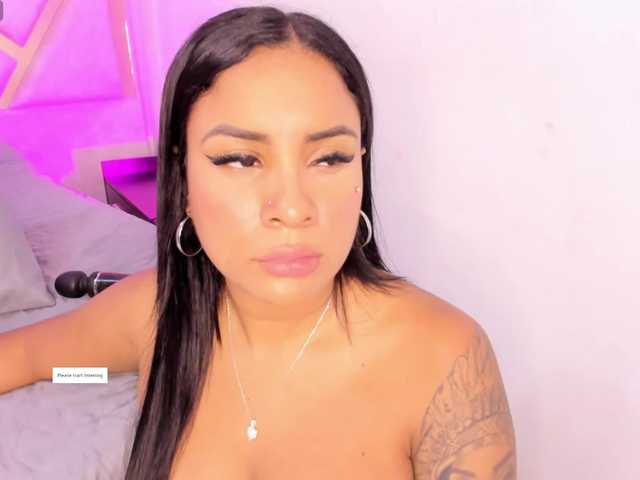 le modèle MarianaaSantos est en webcam porno dans un show sur le site bongacams, il possède les tags suivants: Latino/Hispanic,Brunette,Shaved