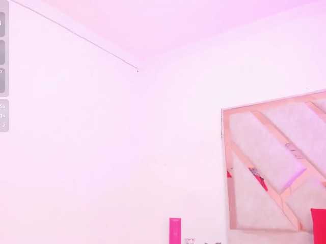MarianaaSantos live cam preview