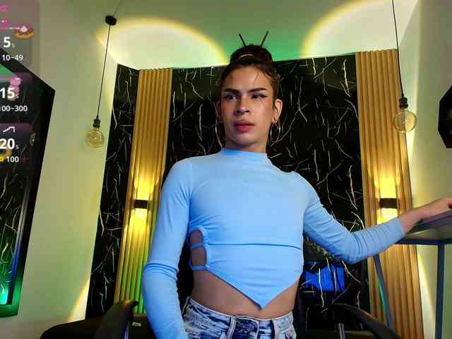 Bellasalvatore Live Webcam on BongaCams