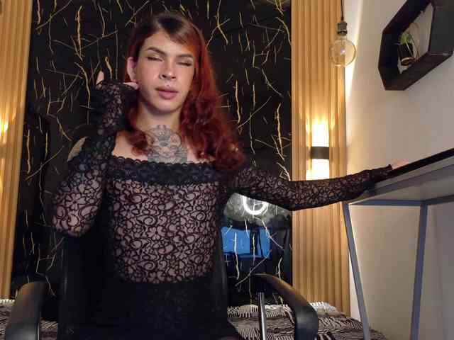 Bellasalvatore Live Webcam on BongaCams