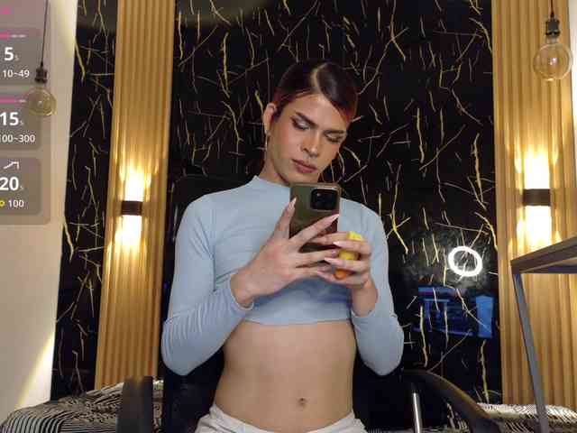 Bellasalvatore Live Webcam on BongaCams