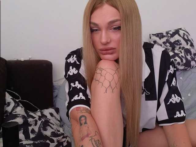 Smanua live webcam show
