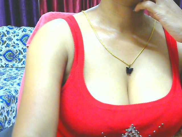 Aarju live webcam show