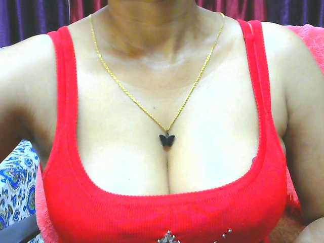 Aarju live webcam show