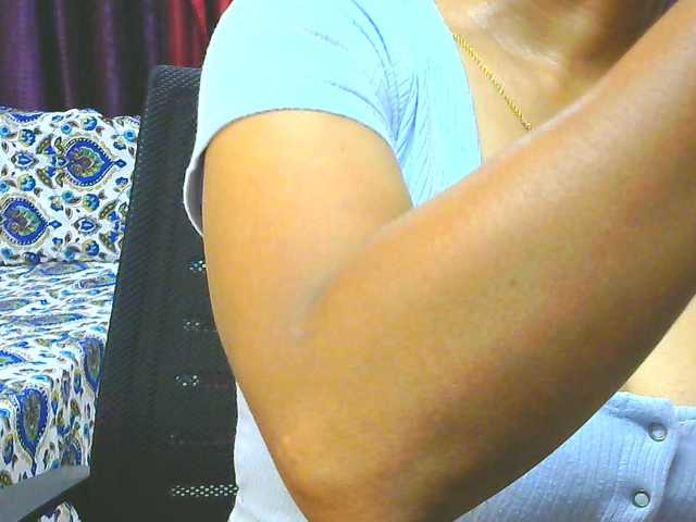 Aarju Cam en direct sur BongaCams