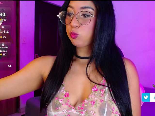 AnnieBlu3 live cam on BongaCams