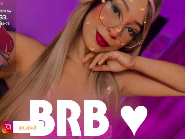 AnnieBlu3 live cam on BongaCams