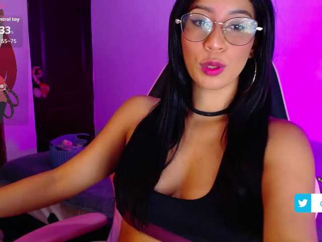 AnnieBlu3 live cam on BongaCams