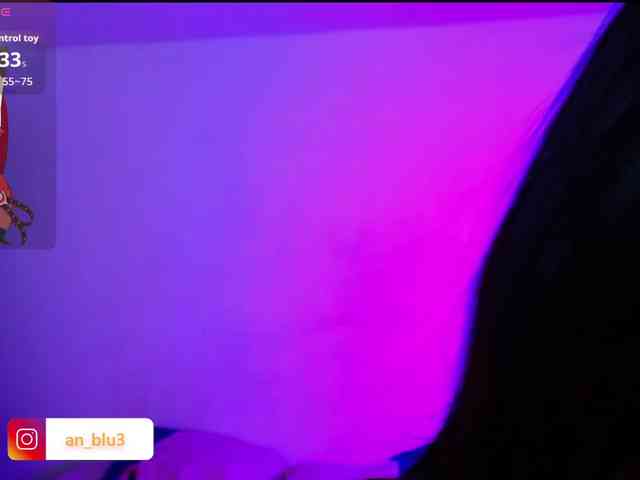 AnnieBlu3 webcam