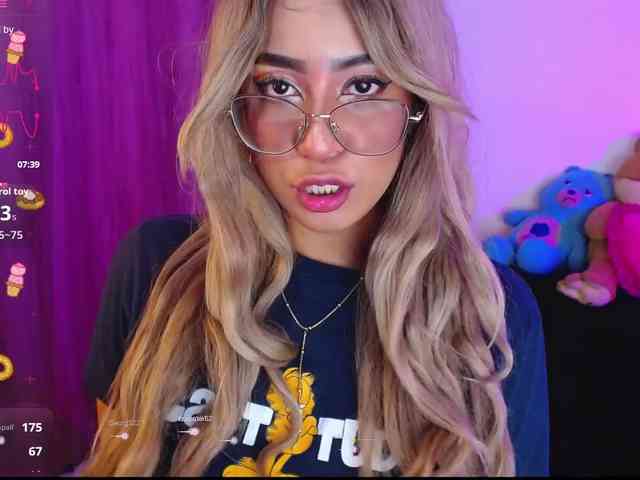 AnnieBlu3 webcam