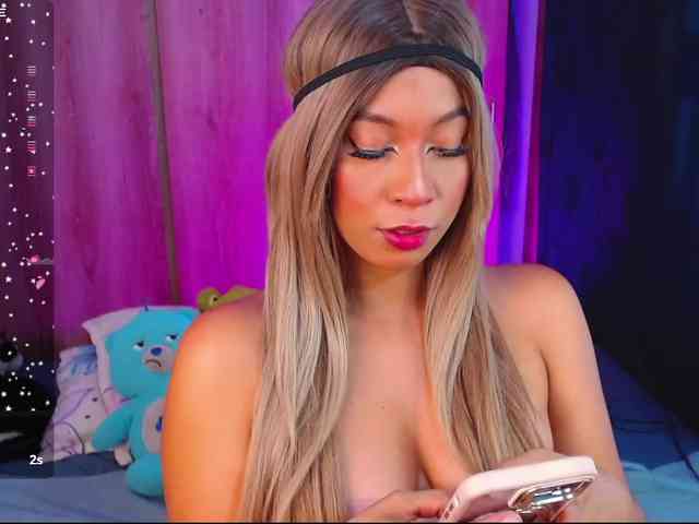AnnieBlu3 webcam