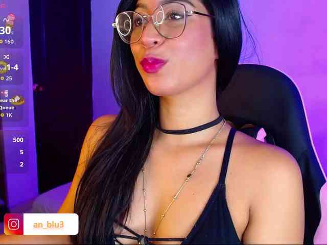 AnnieBlu3 webcam