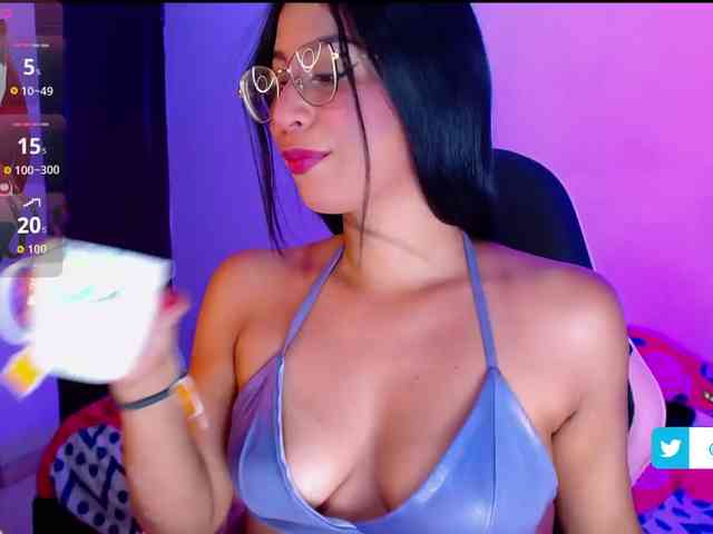 AnnieBlu3 webcam