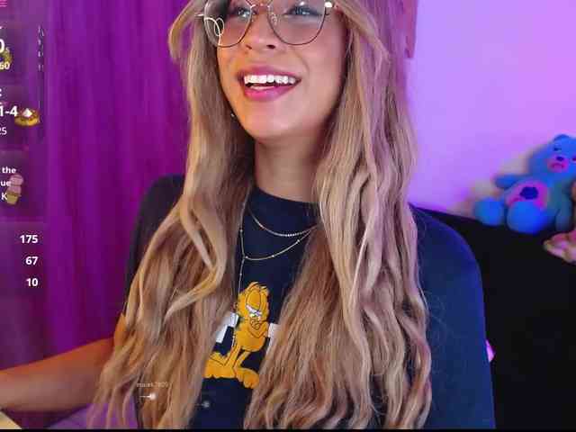 AnnieBlu3 webcam