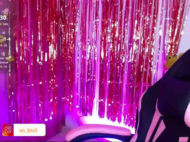 AnnieBlu3 webcam