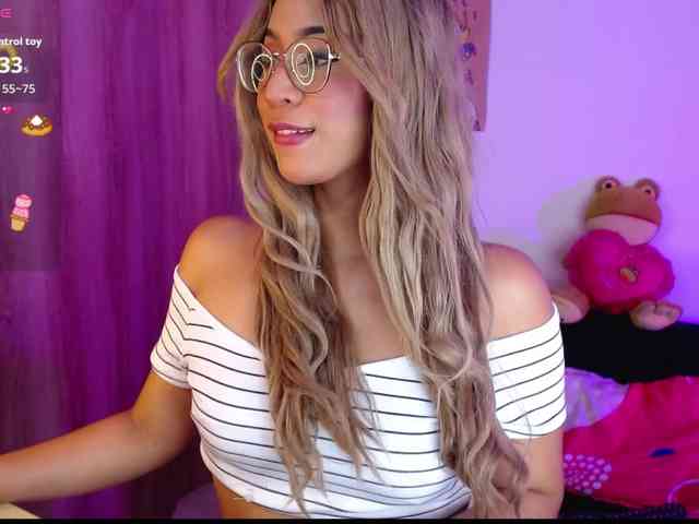 AnnieBlu3 webcam
