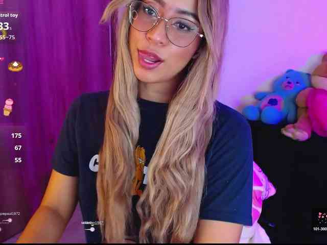 AnnieBlu3 webcam