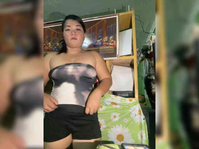 XXSquirtPINAYXX webcam