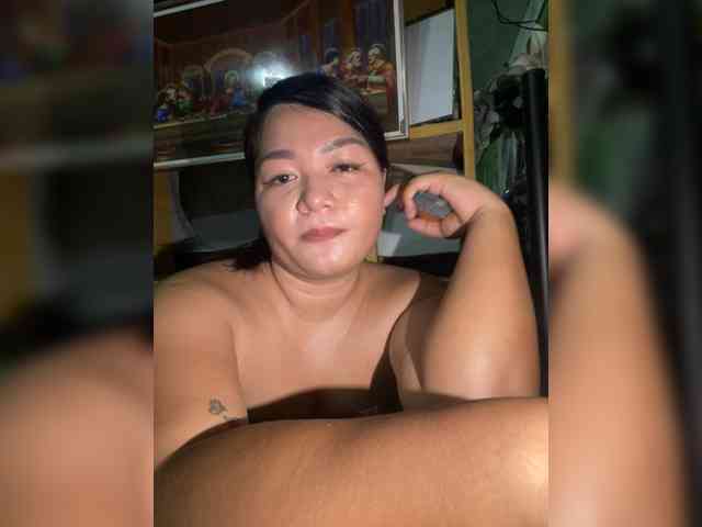XXSquirtPINAYXX webcam