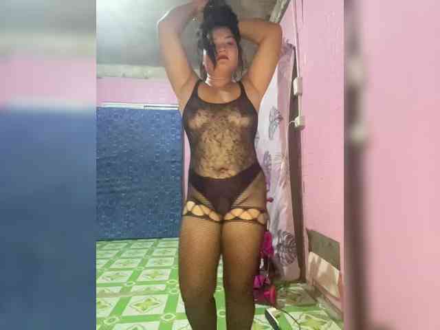 XXSquirtPINAYXX webcam