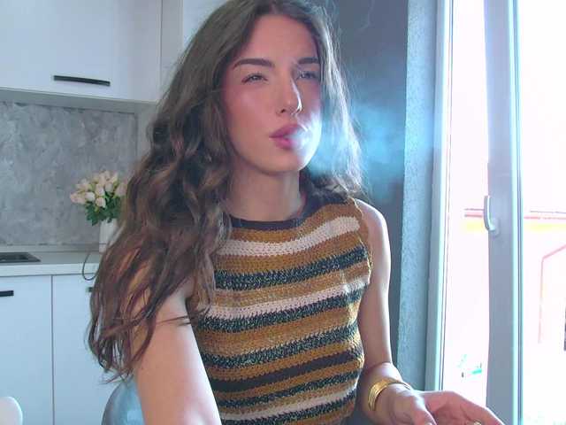 IrisMonn live cam on BongaCams